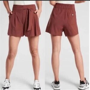 Athleta Skyline Shorts ll sz 6